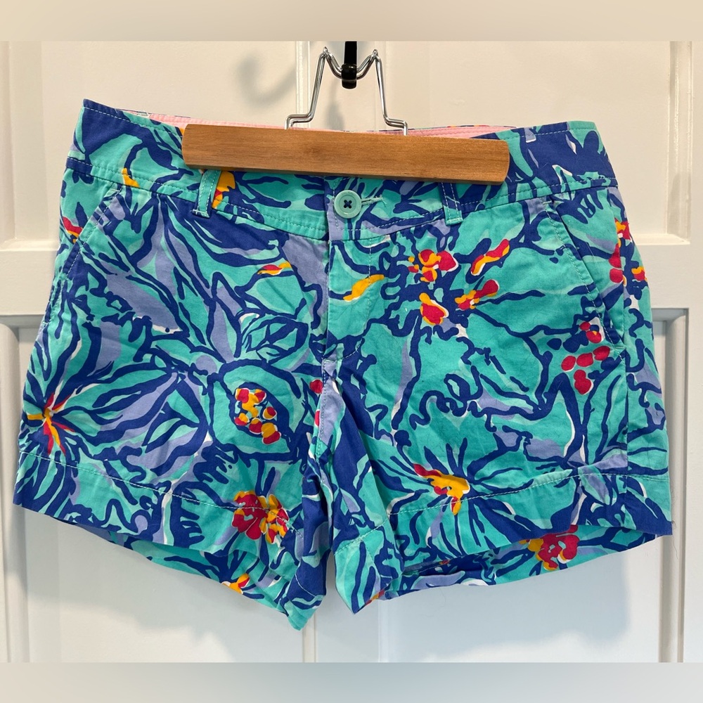 Lilly Pulitzer Callahan Shorts - size 4